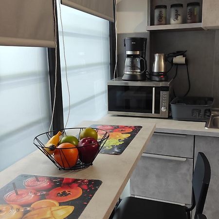 Giannis Studio Thessaloniki Buitenkant foto