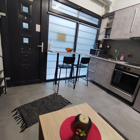 Giannis Studio Thessaloniki Buitenkant foto