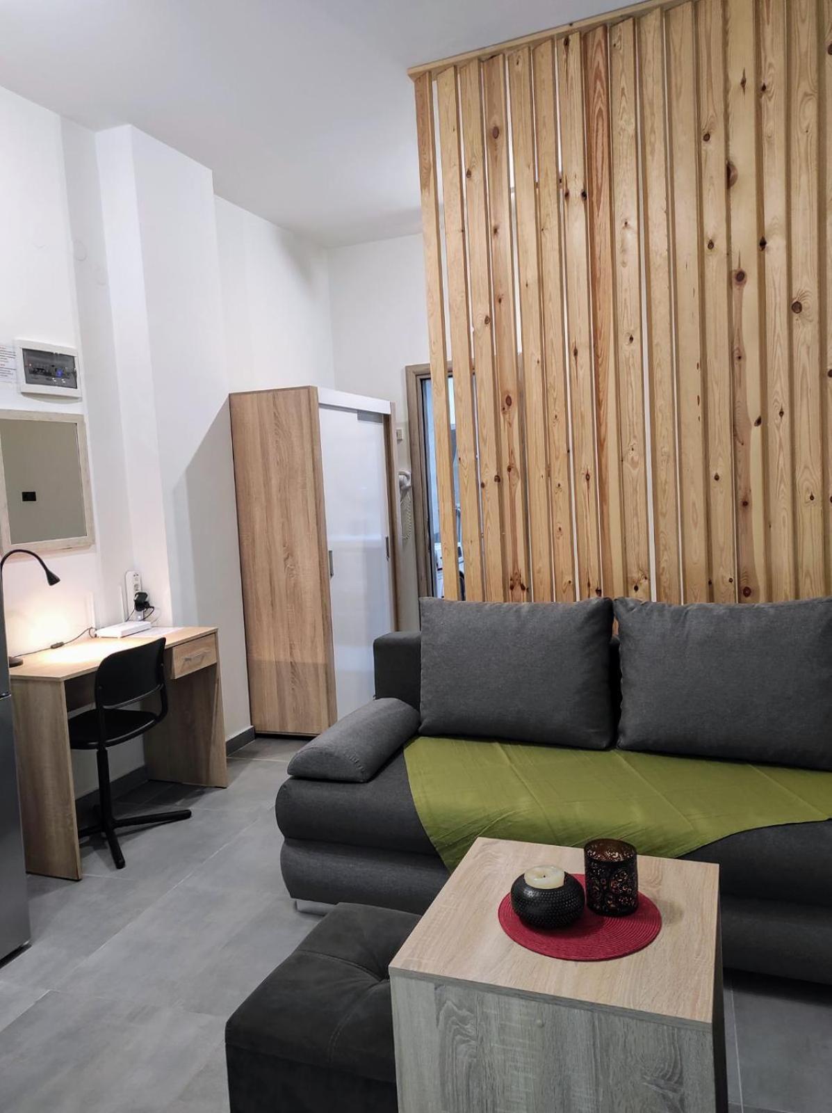 Giannis Studio Thessaloniki Buitenkant foto