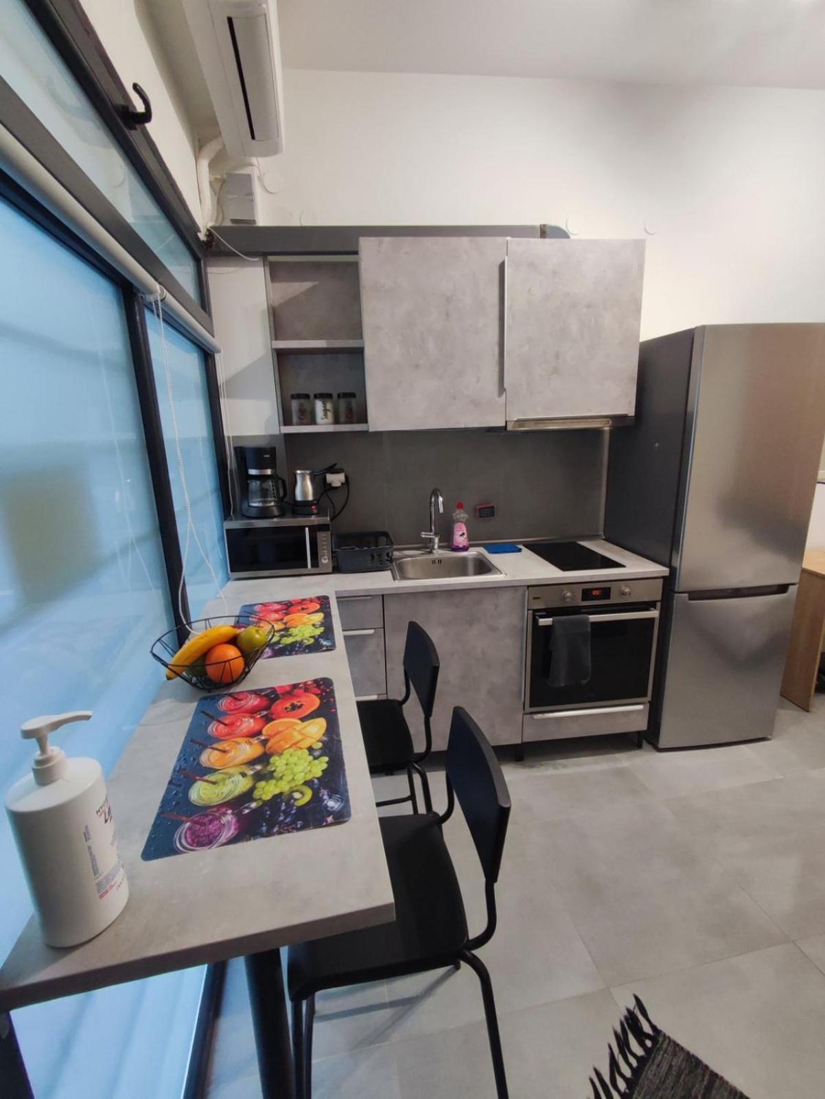 Giannis Studio Thessaloniki Buitenkant foto